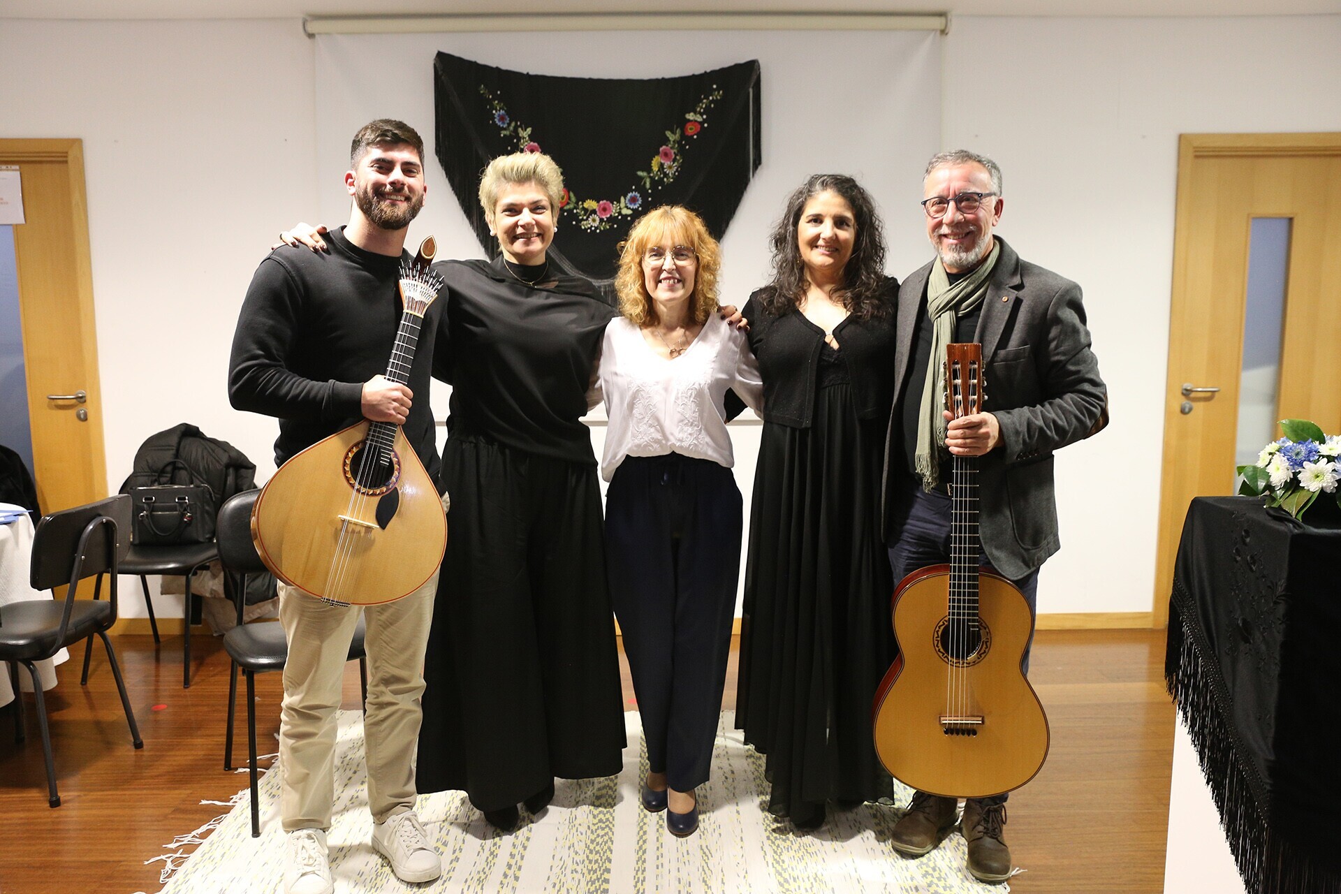 Auditório da Escola de Música encheu para comemorar fado e poesia