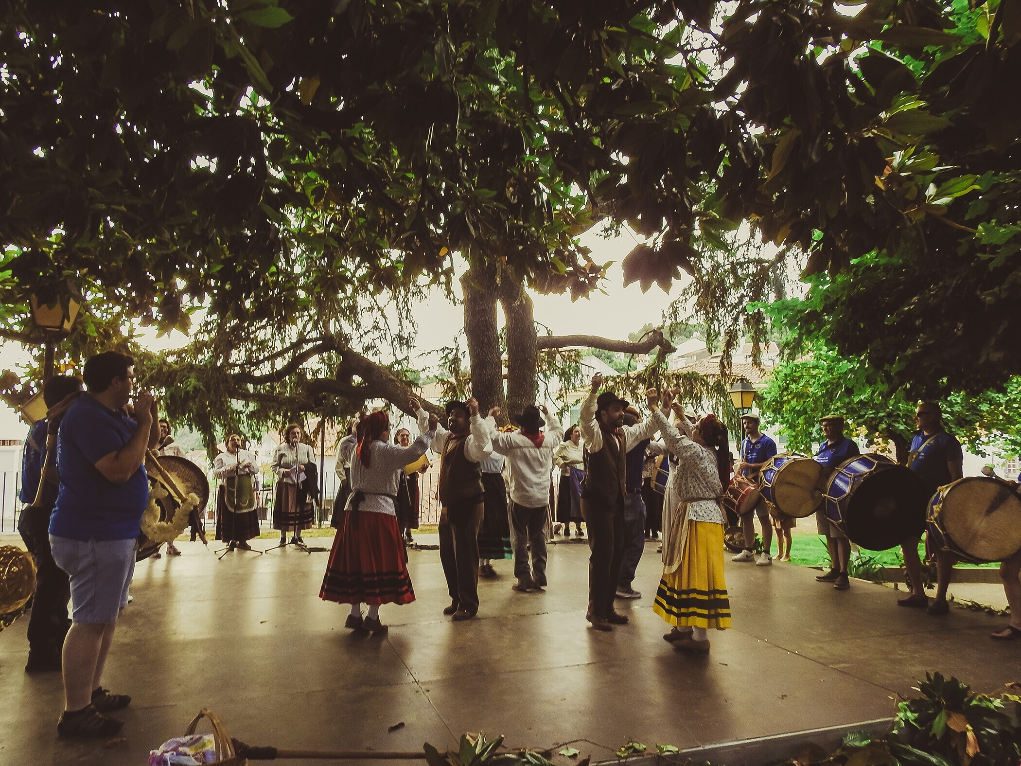 16ª edição do Encontro de Música Tradicional meteu Jardim da República a dançar